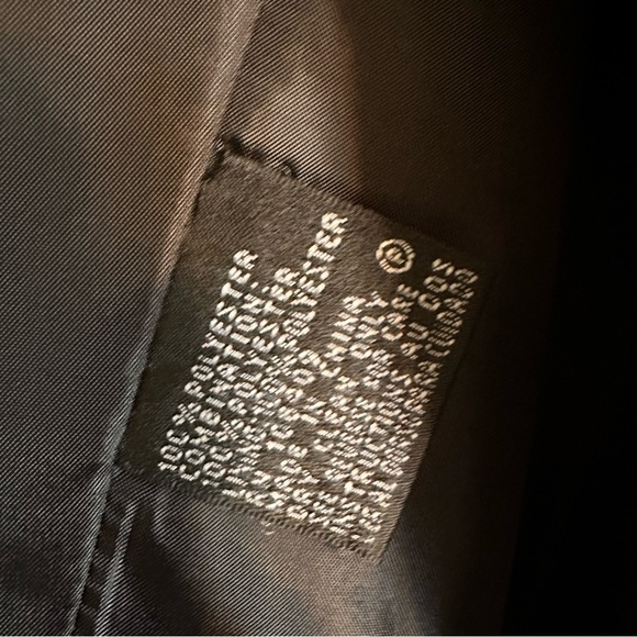 Tahari Arthur S. Levine Woman’s Suit Jacket - Picture 4 of 8